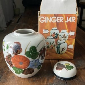 New & Vintage Ginger Jar! Ceramic. Made in Japan. Box Included! Perfect Jar!